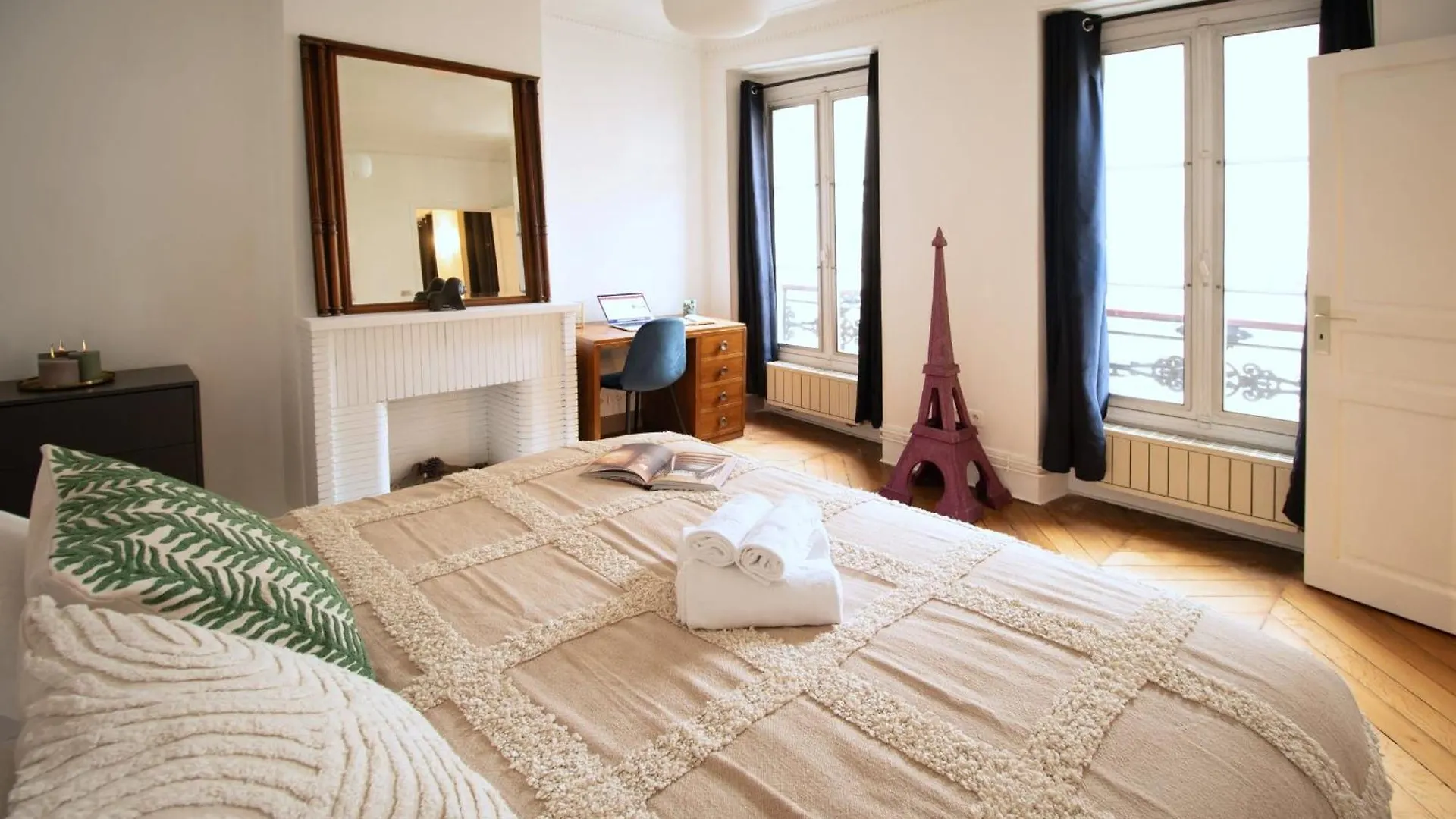 Apartment Montmartre & Parc Monceau - 1Br - Cityapartmentstay Paris